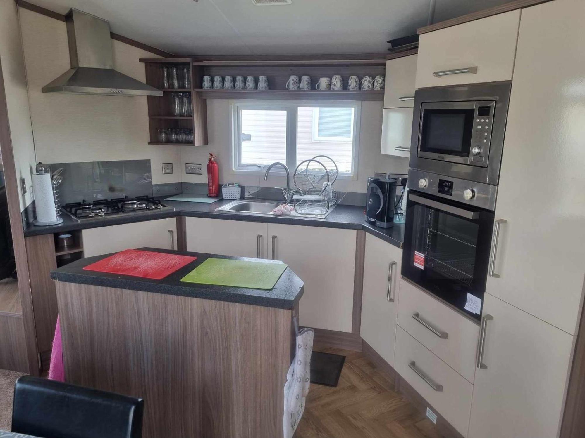 8 Berth Deluxe Pg36 Hotell Chapel Saint Leonards Exteriör bild