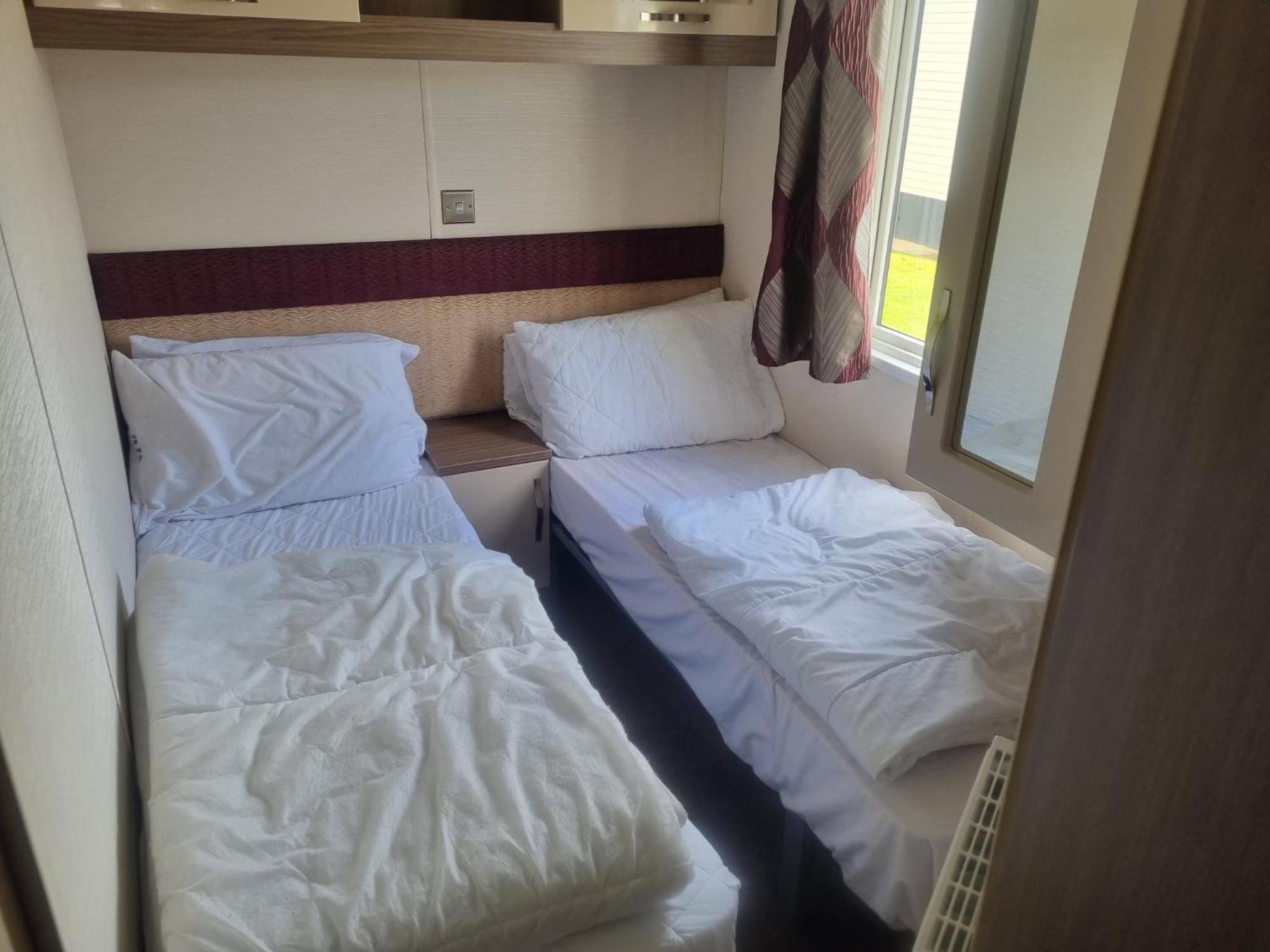 8 Berth Deluxe Pg36 Hotell Chapel Saint Leonards Exteriör bild